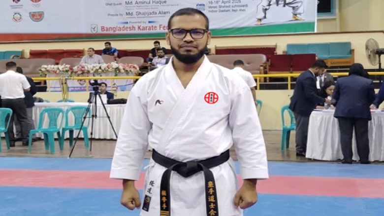 সেন্‌সি মোহাম্মদ মনিরুল ইসলাম এর কারাতের অর্জন...